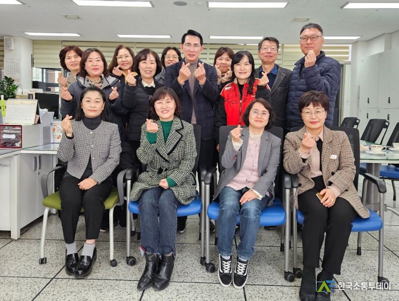 12일 이완섭 서산시장이 서산시보건소를 방문했다